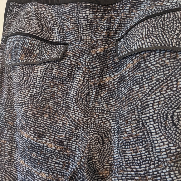 Lululemon pants - Picture 7 of 9